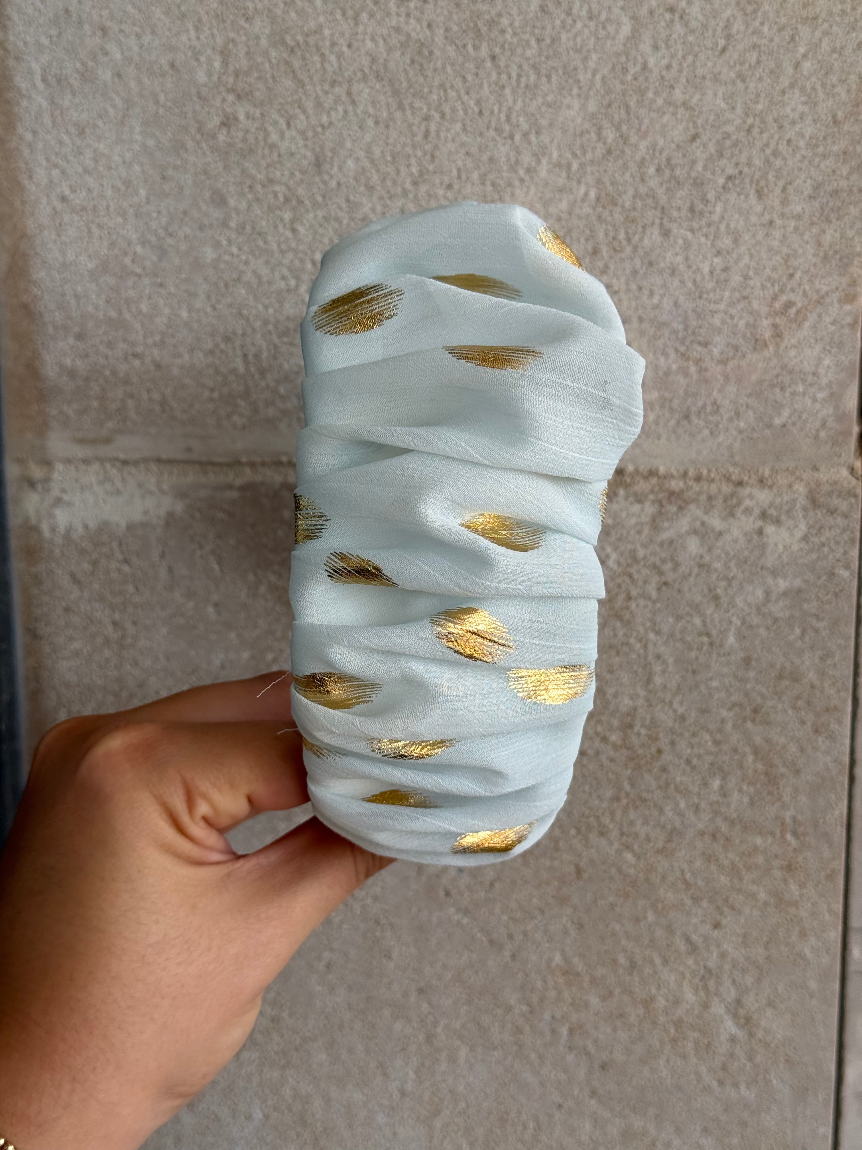 קשת תכלת עם נקודות זהב דגם נפח | 7 ס"מ