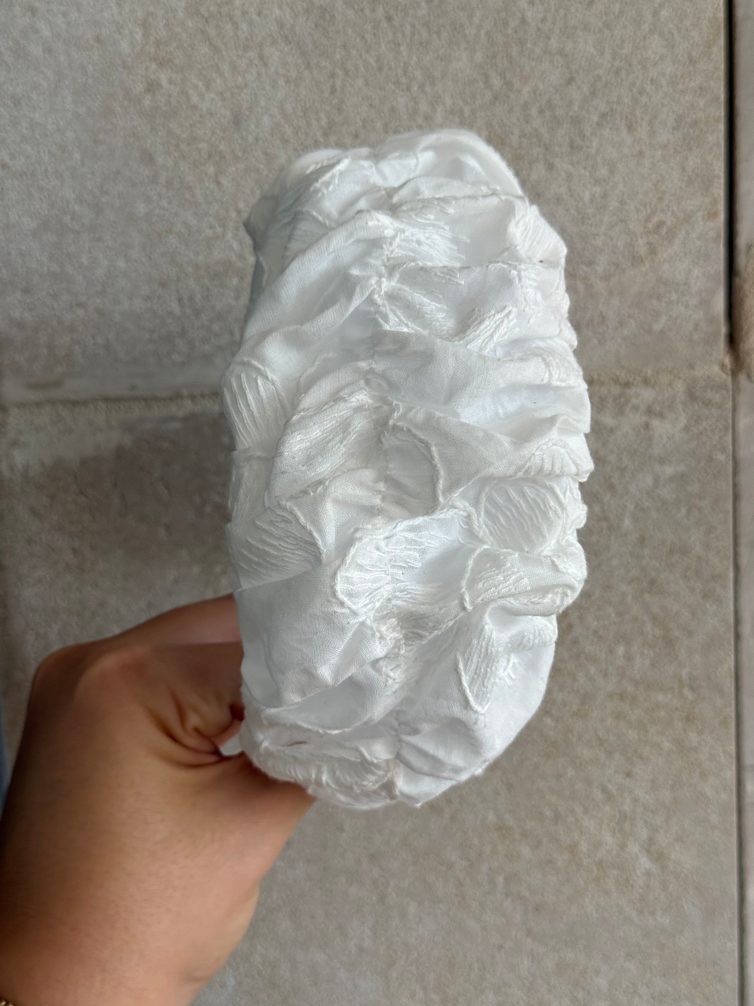 קשת לבן עם דוגמא לבנה דגם כיווץ | 7 ס"מ