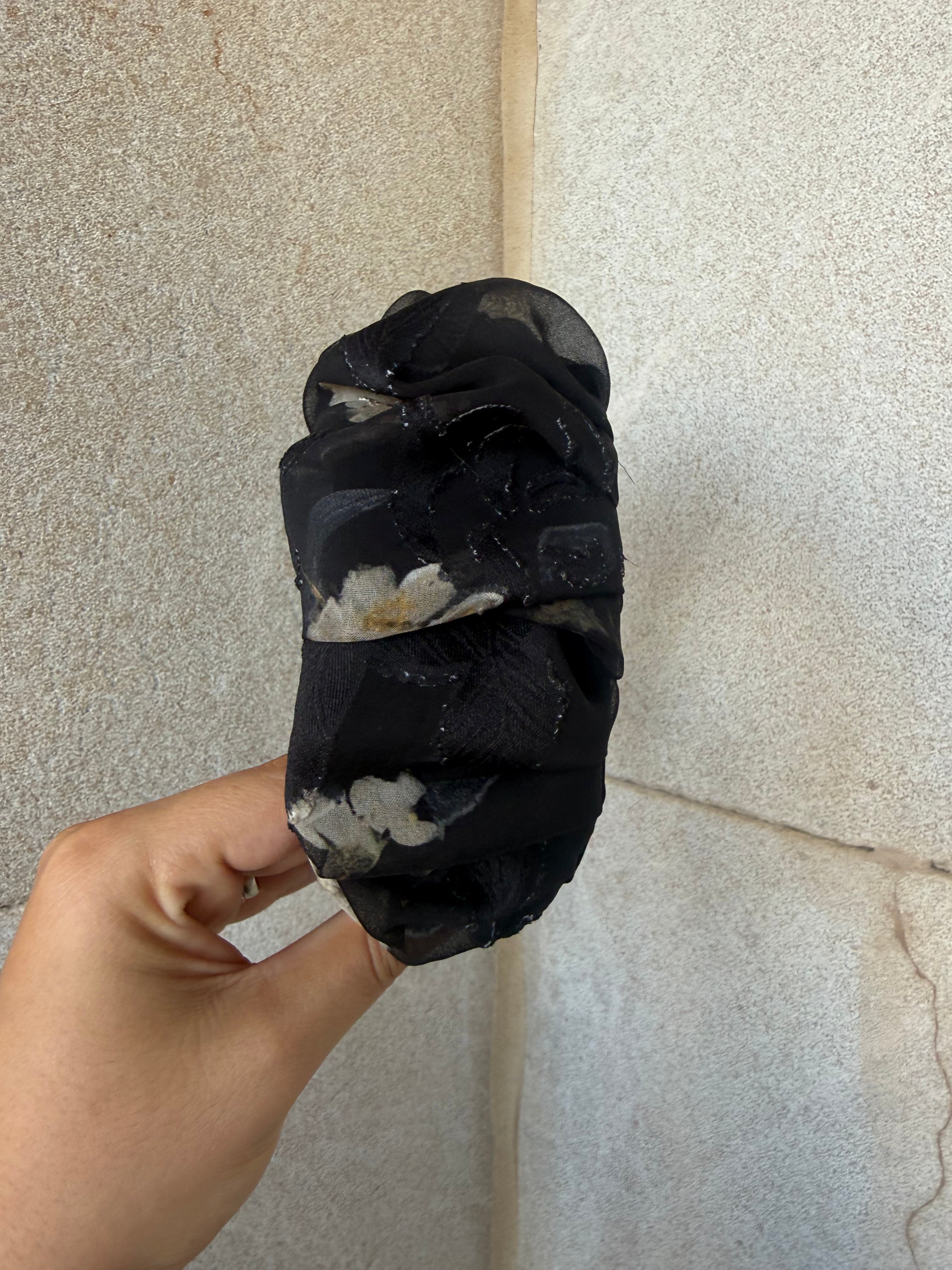 קשת שחור פרחים נפח | 7 ס"מ